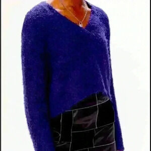 COPY - Urban Outfitters sweater